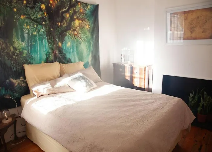 Entire 2 Bedroom House In Observatory